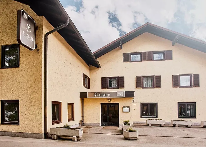 Boutique-Gasthof Ueberfuhr Salzburg